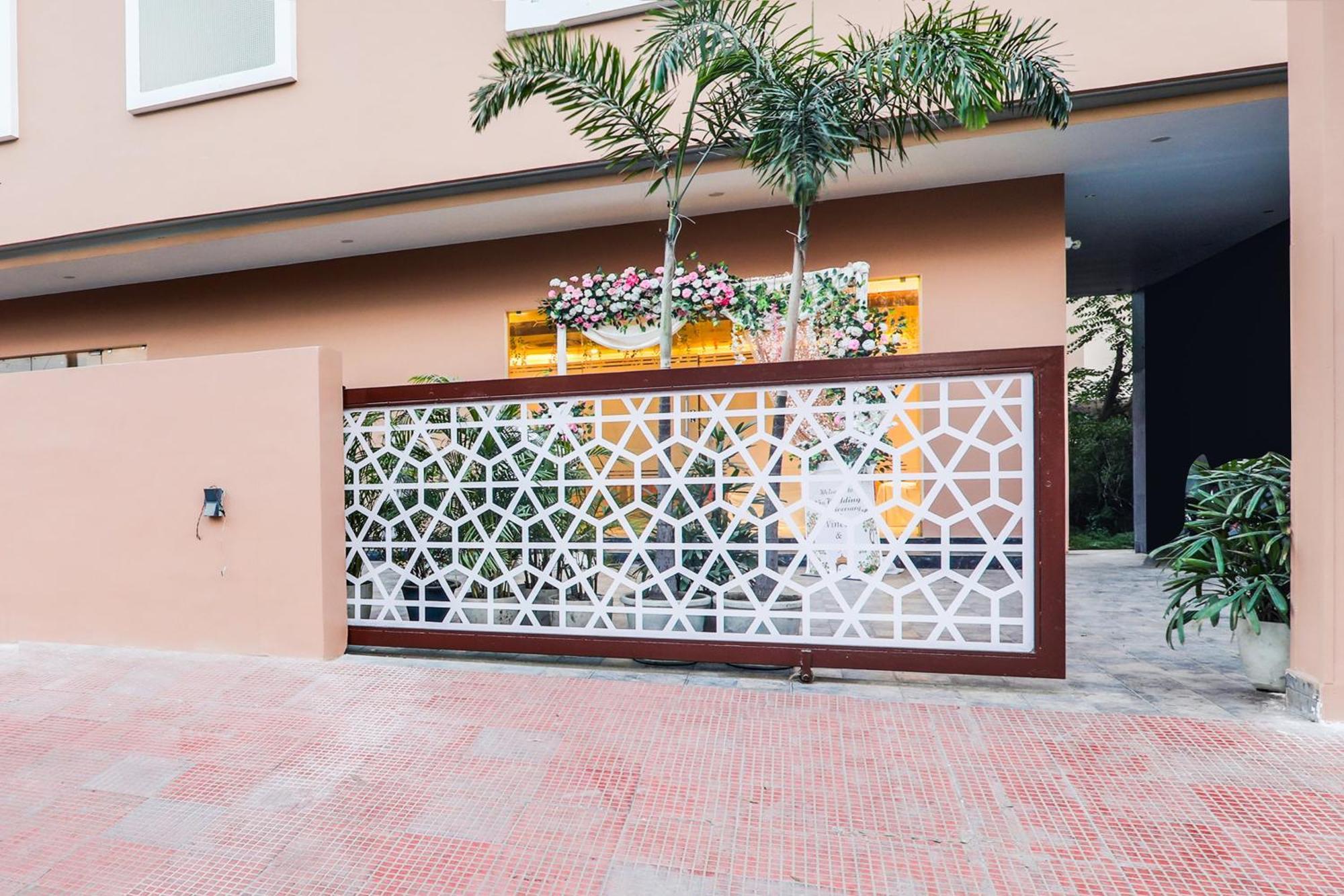 Super Townhouse Viraj Khand Formerly Veridian Inn Chinhat Luaran gambar