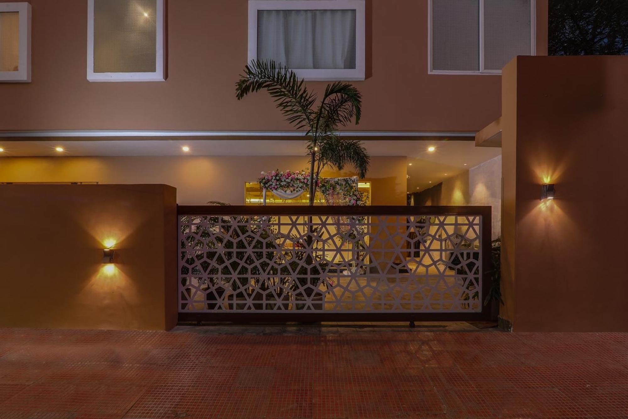 Super Townhouse Viraj Khand Formerly Veridian Inn Chinhat Luaran gambar